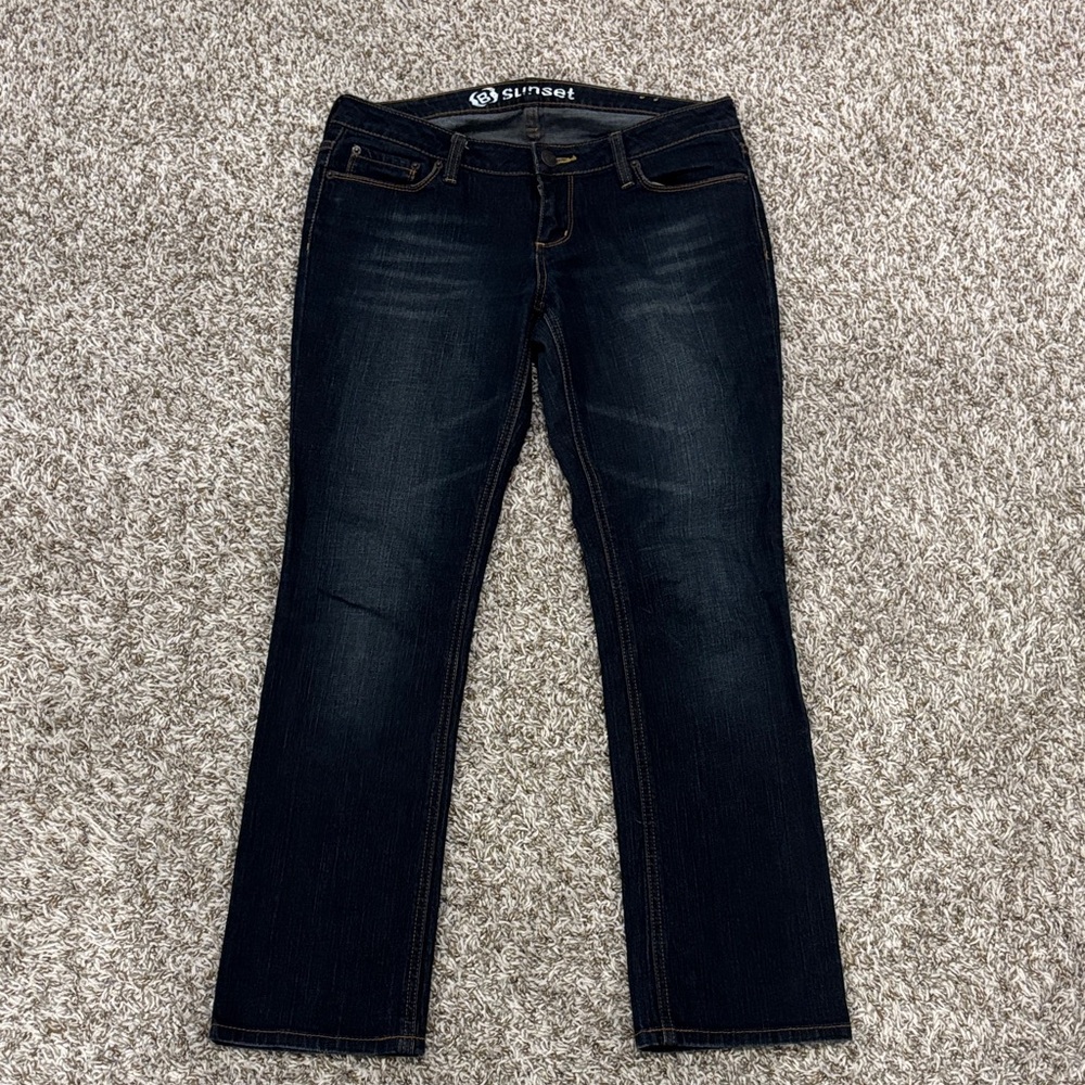 Bullhead Women's Straight Leg Jeans - Dark Blue